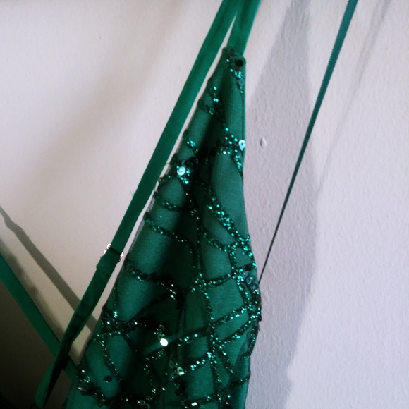 Luxxel Green Sparkly NWT Party Dress Medium - Picture 6 of 12
